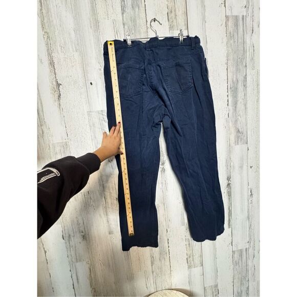 Gloria Vanderbilt blue jeans - Picture 9 of 11